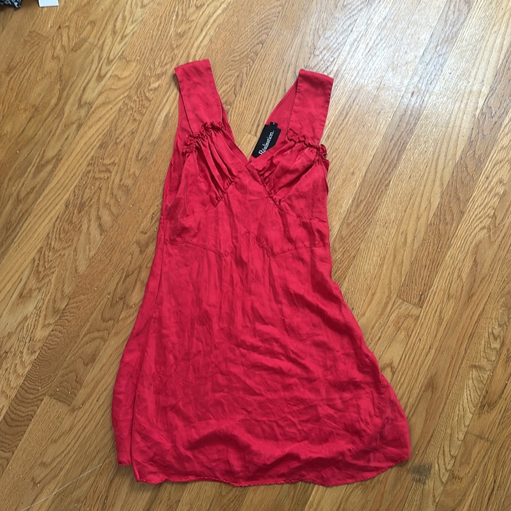 Realisation Par Red Dress - Picture 3 of 4